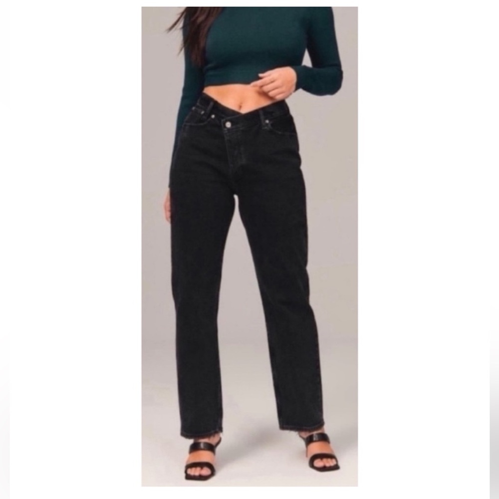 Abercrombie and Fitch Curve Love, Dad High Rise Black Jean 28 (6R)